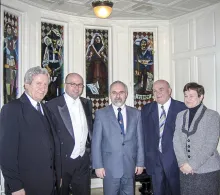 Kocsár Miklós 70. születésnapján. Kedves Tamás, Kocsár Balázs, Kocsár Miklós, Kocsár Miklósné. Debrecen, 2003