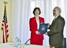 US nagyköveti díj kulturális diplomáciáért, Debrecen, 2007 (April H. Foley)